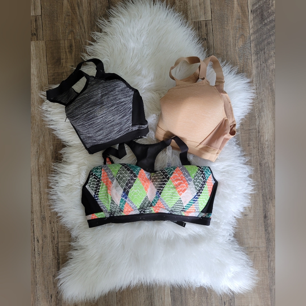 Victoria Secret Sports Bra's